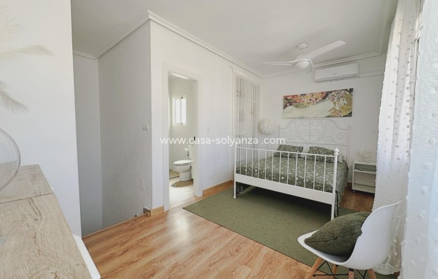 Resale - Villa - Orihuela Costa - La Zenia