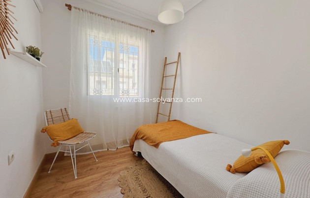 Resale - Villa - Orihuela Costa - La Zenia