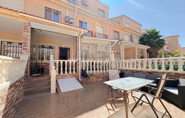 Resale - Villa - Orihuela Costa - La Zenia