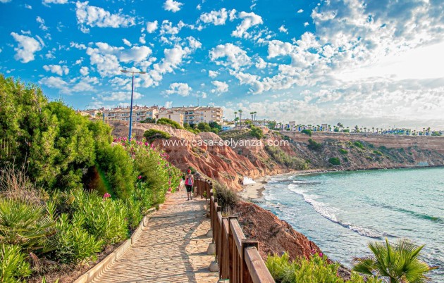 Resale - Villa - Orihuela Costa - La Zenia