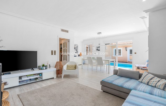 Resale - Villa - Torre de la Horadada - Costa Blanca