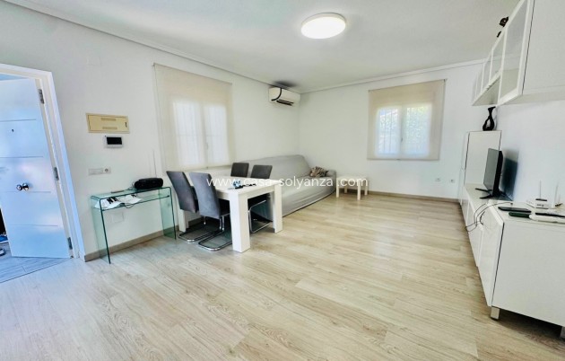 Resale - Villa - Ciudad Quesada