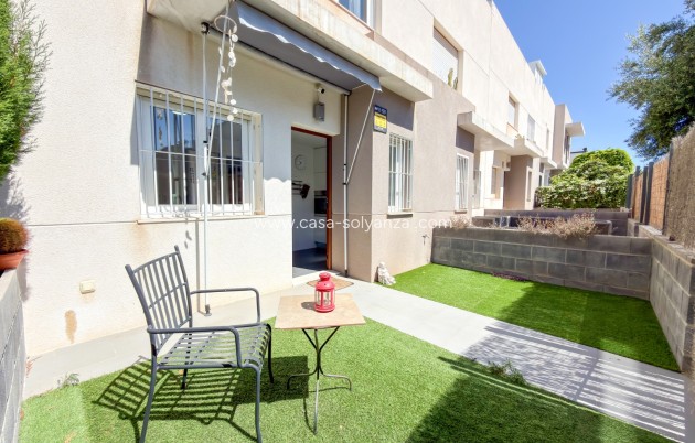 Resale - Villa - Torrevieja - Sector 25
