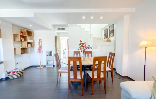 Resale - Villa - Torrevieja - Sector 25