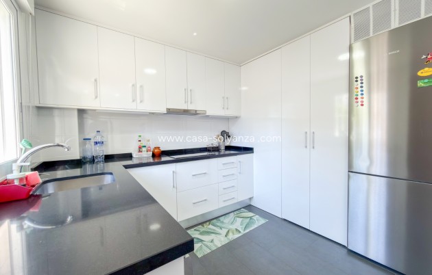 Resale - Villa - Torrevieja - Sector 25