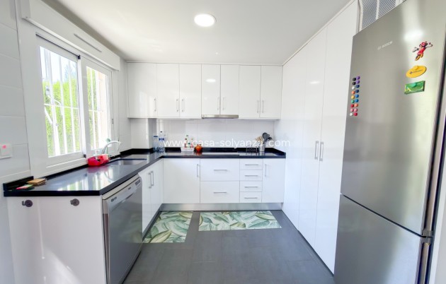 Resale - Villa - Torrevieja - Sector 25
