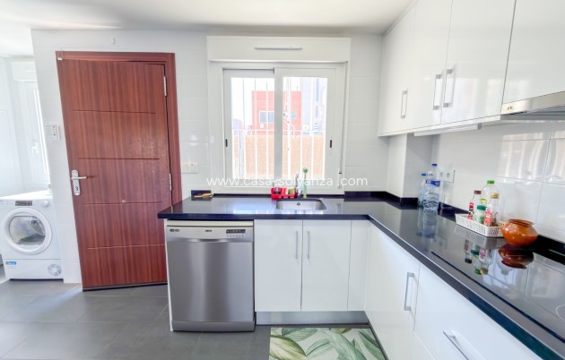 Resale - Villa - Torrevieja - Sector 25