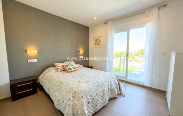 Resale - Villa - Torrevieja - Sector 25