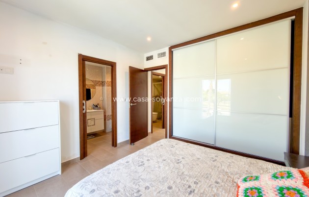 Resale - Villa - Torrevieja - Sector 25