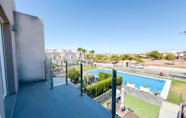 Resale - Villa - Torrevieja - Sector 25