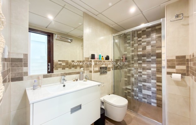 Resale - Villa - Torrevieja - Sector 25