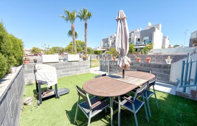 Resale - Villa - Torrevieja - Sector 25