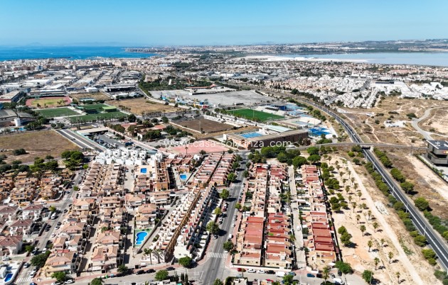 Resale - Villa - Torrevieja - Sector 25
