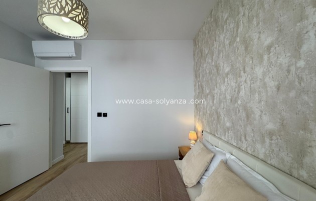 Resale - Apartment / flat - Torrevieja - Playa del Cura
