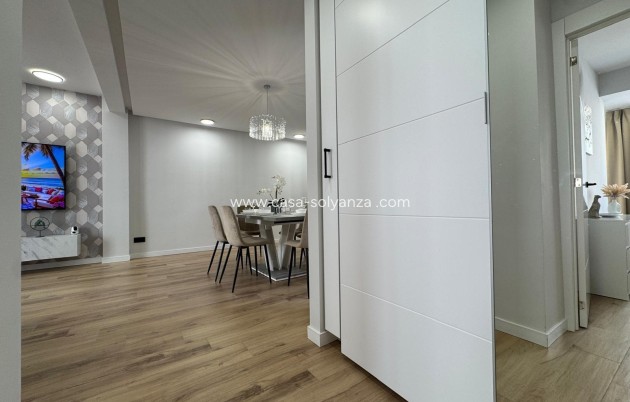 Resale - Apartment / flat - Torrevieja - Playa del Cura
