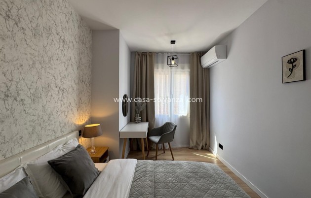 Resale - Apartment / flat - Torrevieja - Playa del Cura
