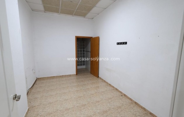 Reventa - Comercial - Torrevieja - Center