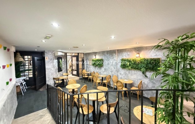 Revente - Commercial - Torrevieja - Center