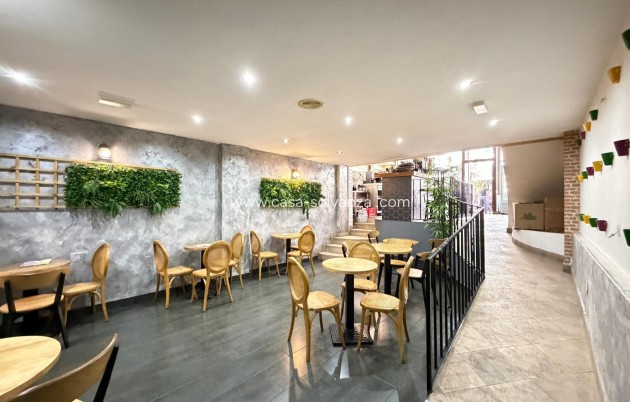 Revente - Commercial - Torrevieja - Center