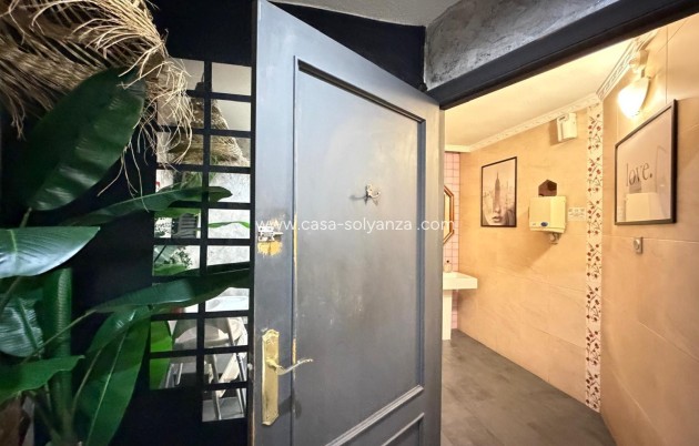 Revente - Commercial - Torrevieja - Center