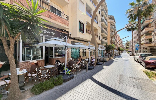 Revente - Commercial - Torrevieja - Center