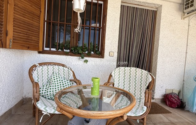 Resale - Bungalow - Torrevieja - 0