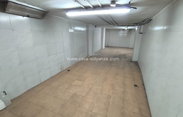Revente - Commercial - Yecla - Inland
