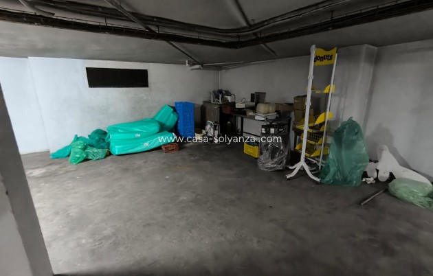 Revente - Commercial - Yecla - Inland