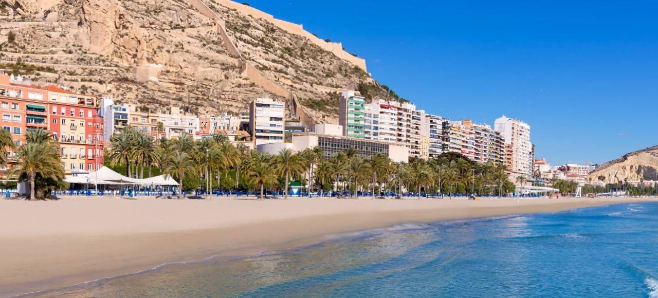 Costa Blanca<span class='text-primary'>.</span>